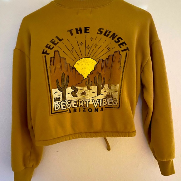 Sweaters - Picture 3 of 6